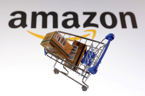 Amazon signs up FedEx for residential deliveries after UPS pullback