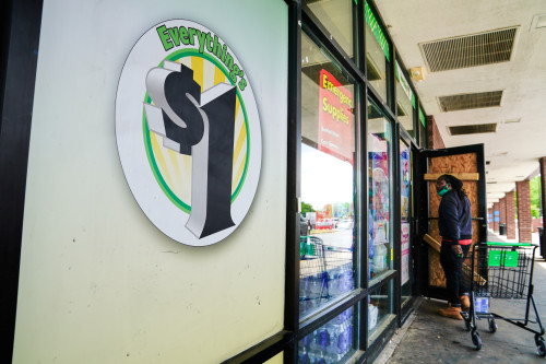 Dollar Tree reappoints veteran MacNaughton as CEO for spun-off Family Dollar