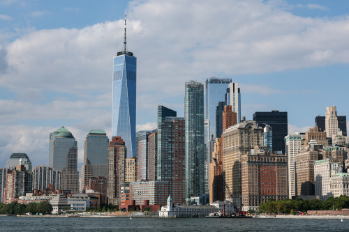 US office late payments spike on New York City loan default, Fitch says